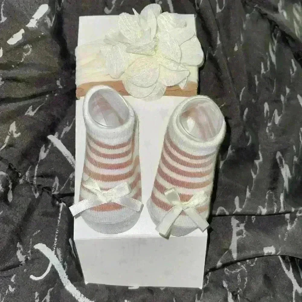 2 Headbands & Sock Set